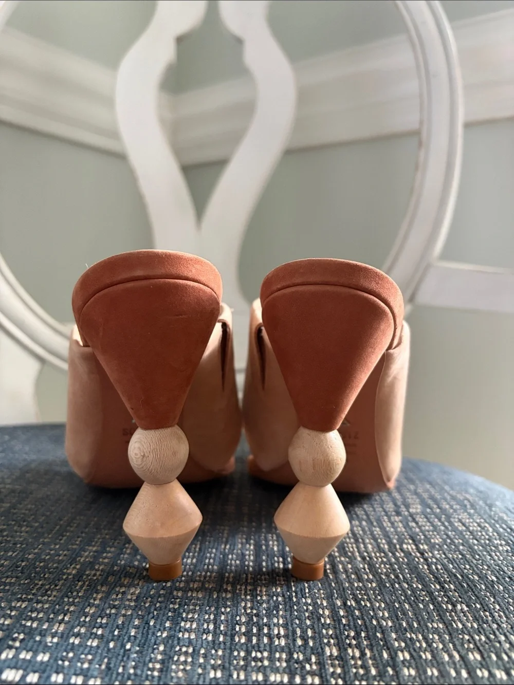SCHUTZ chic mule